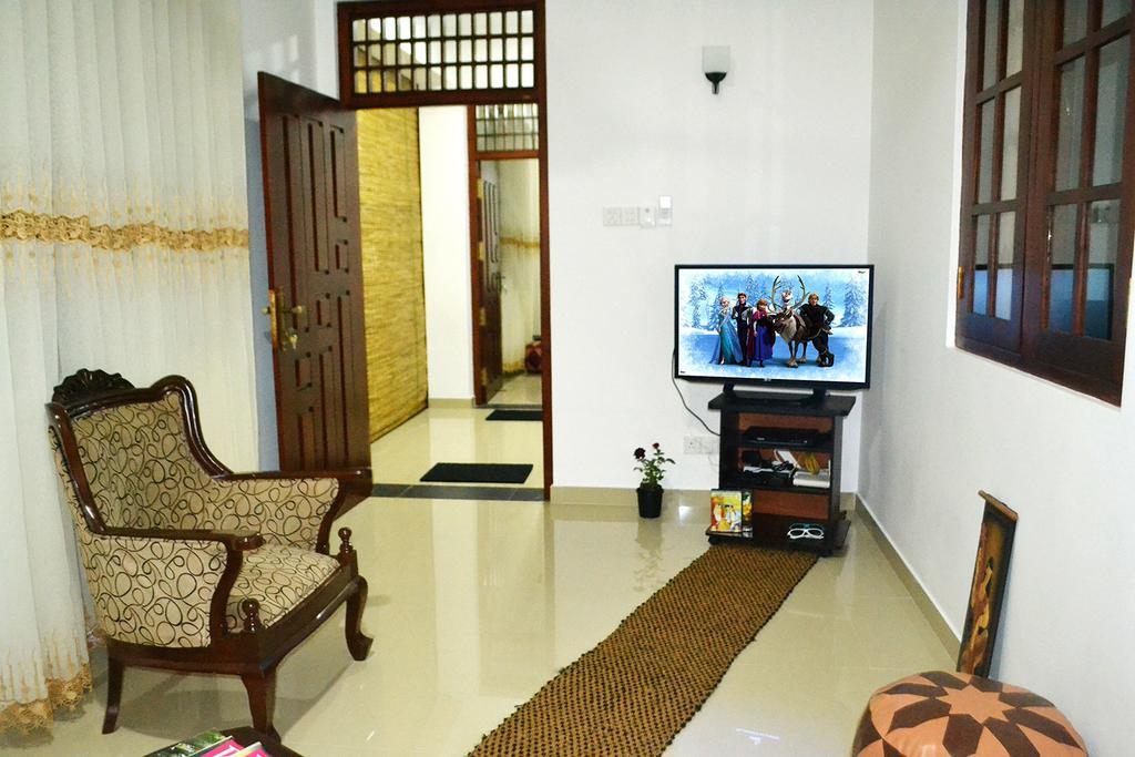 Orchidee Apartments Dehiwala-Mont Lavinia Extérieur photo