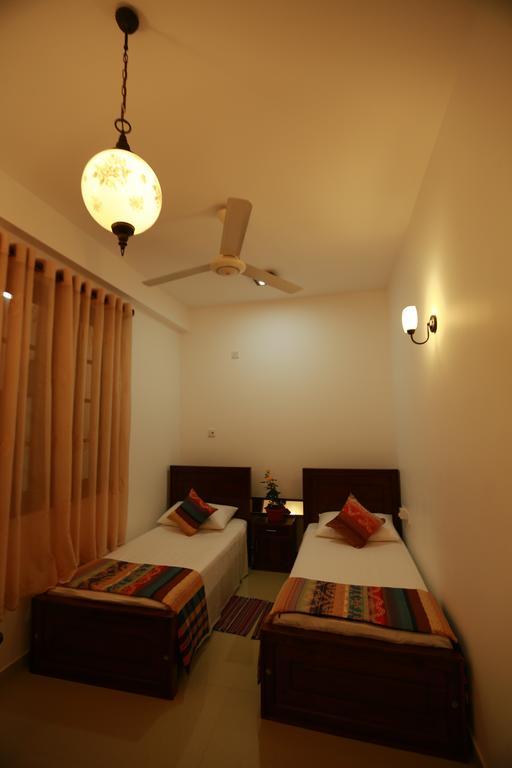 Orchidee Apartments Dehiwala-Mont Lavinia Extérieur photo